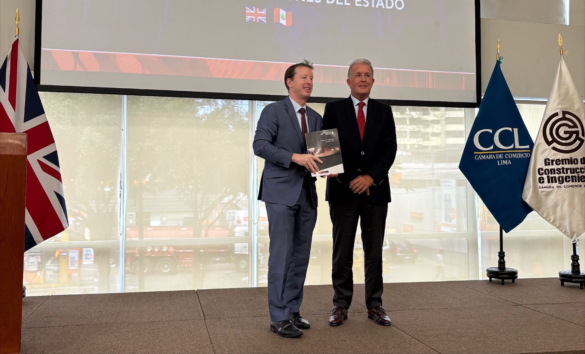 Sypro Firma Acuerdo de Colaboración con NEC para la Gestión de Contratos en Perú