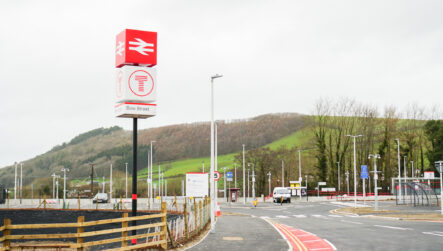 Alianza renovada para fortalecer la red de transporte en Gales